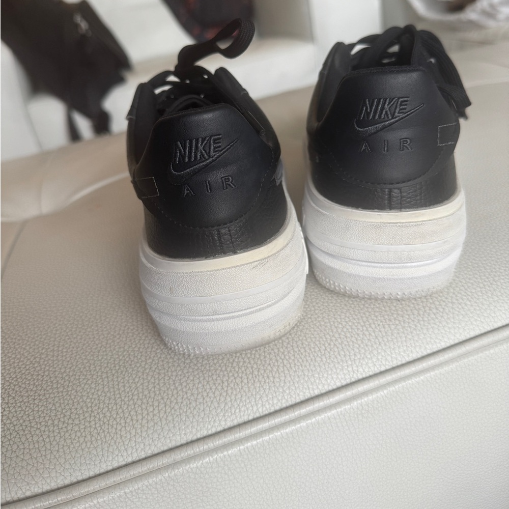 Nike Air Force 1 PLT.AF.ORM size 10 - Picture 4 of 8